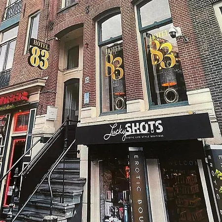 Hotel 83-3